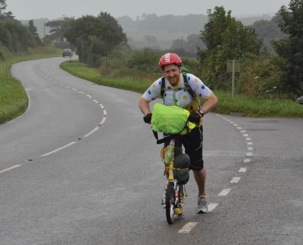 adult kick scooter for long distances, scooter with big wheels, children in need solo scoot