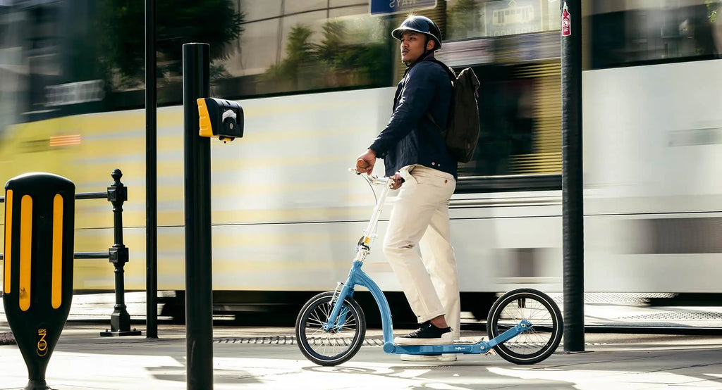 kick scooter legal uk pavement, can i ride my kick scooter on the pavement in the uk, uk scooter laws